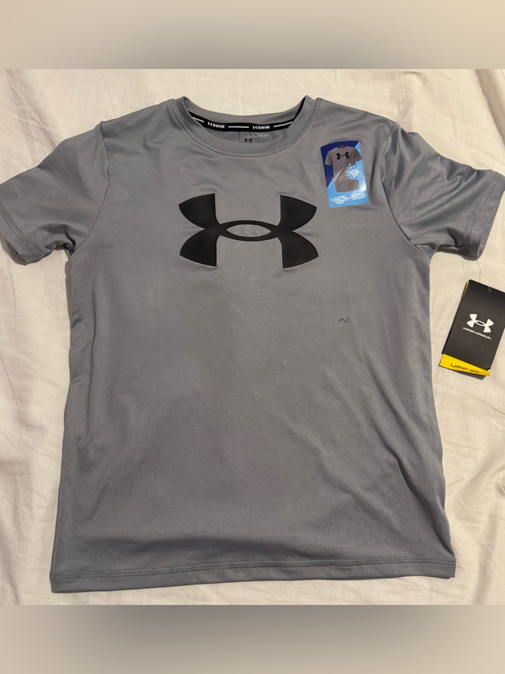 Boys Under Armour Performance Shirt/Rashguard with Hidden Sports Pattern